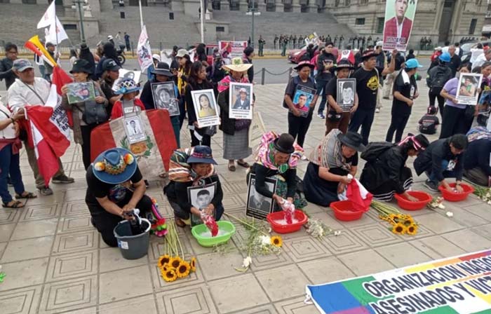 Movimientos sociales rechazan juramentación de Keiko Fujimori